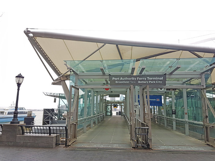 Entrada al Porth Authority Ferry Terminal estación Brookfield Place / Battery Park City - Foto de Andrea Hoare Madrid