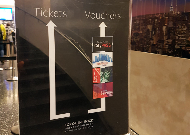 Acceso preferencial para tarjetas de descuento New York Pass, CIty Pass, Sightseeing Pass , Go New York en el observatorio Top of the Rock - Foto de AHM