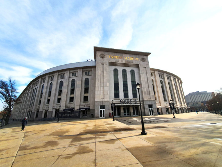 Gate 4 - Puerta 4 - del Estadio de los Yankees en el Bronx, Nueva York - Foto de Andrea Hoare Madrid