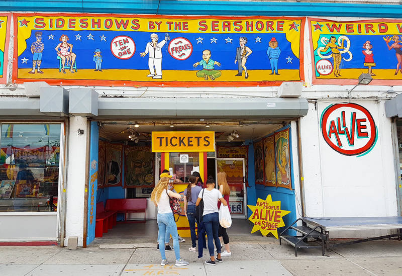 Shows de fenómenos (freaks show) en Coney Island. Foto de AHM 2017