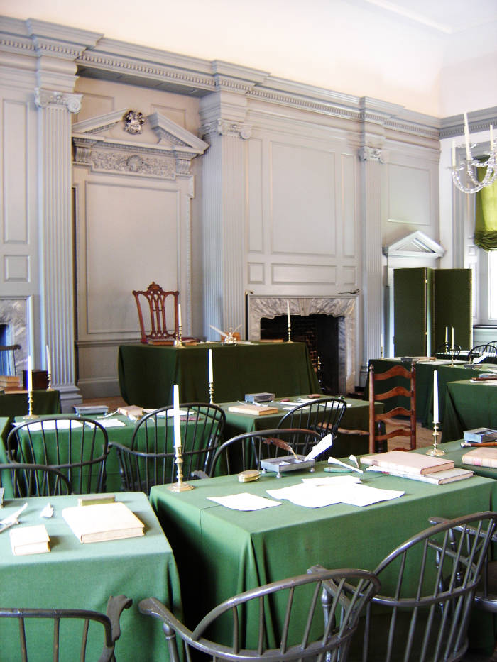 Salón donde se firmó el Acta de la Independencia de los Estados Unidos en Filadelfia - Foto de Andrea Hoare Madrid